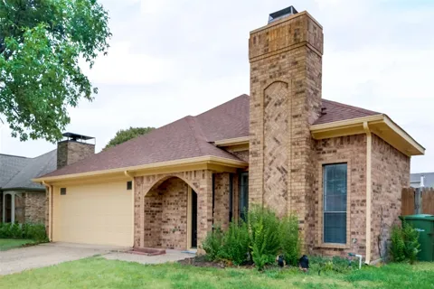 2929 Big Oaks Drive