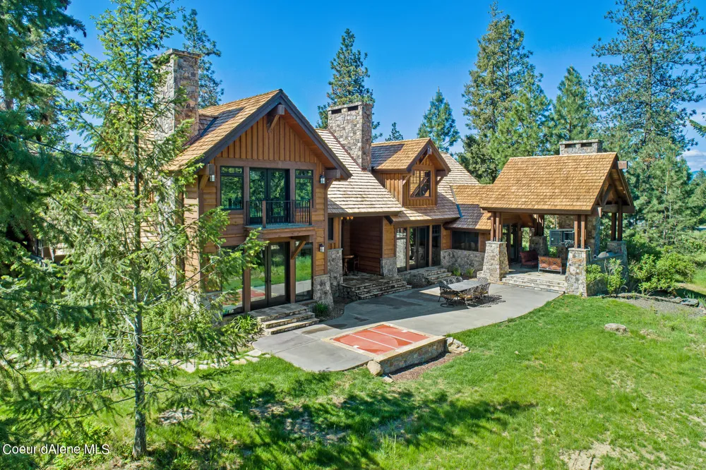 6126 S GOZZER ROAD Harrison, ID 83833