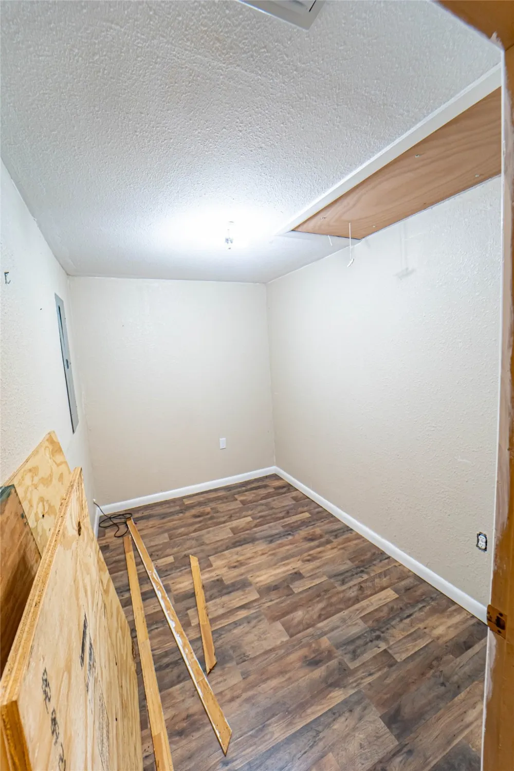 701 Fm 209 E Woodson, TX 76491