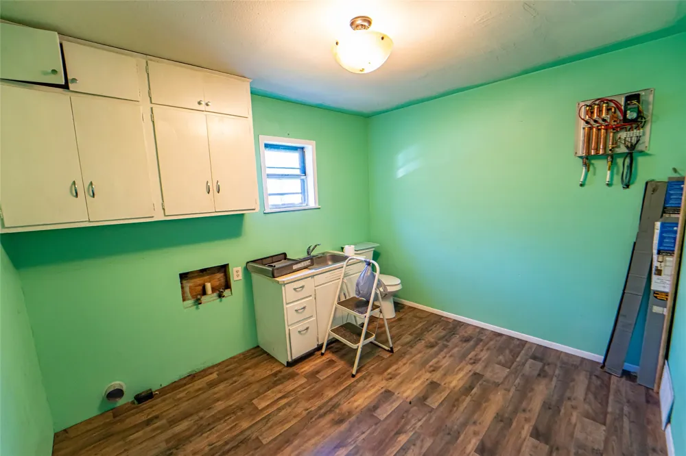 701 Fm 209 E Woodson, TX 76491