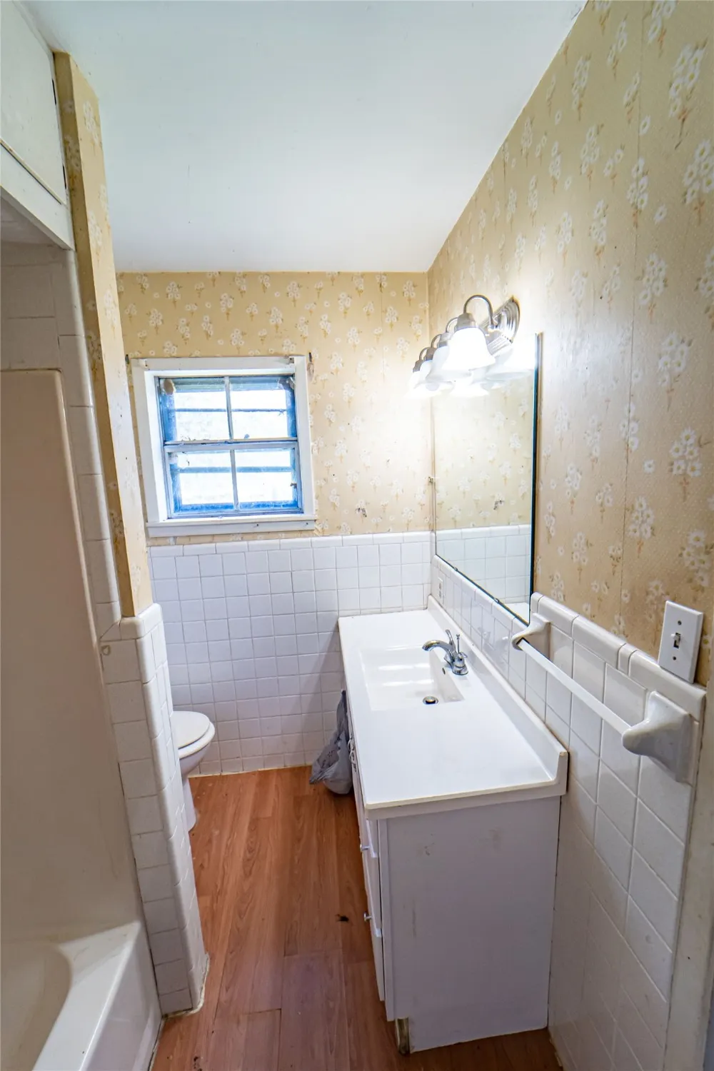 701 Fm 209 E Woodson, TX 76491