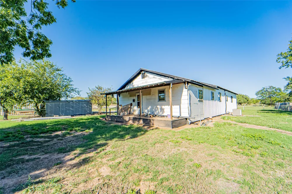 701 Fm 209 E Woodson, TX 76491