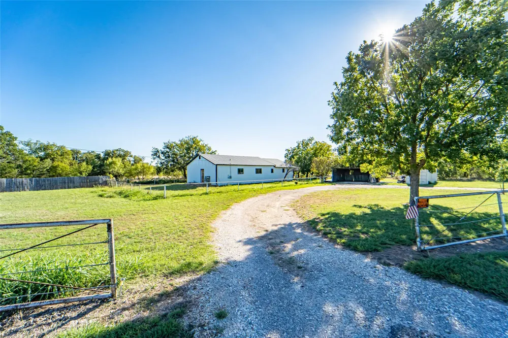 701 Fm 209 E Woodson, TX 76491
