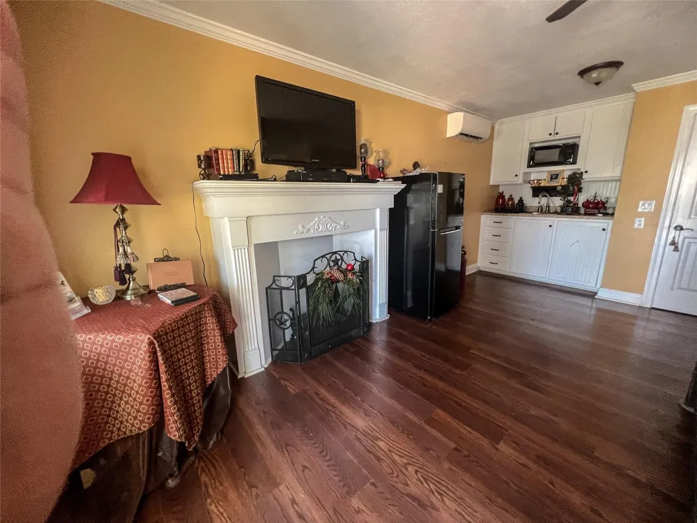 9500 Mayfield Avenue #C Shiro, TX 77876