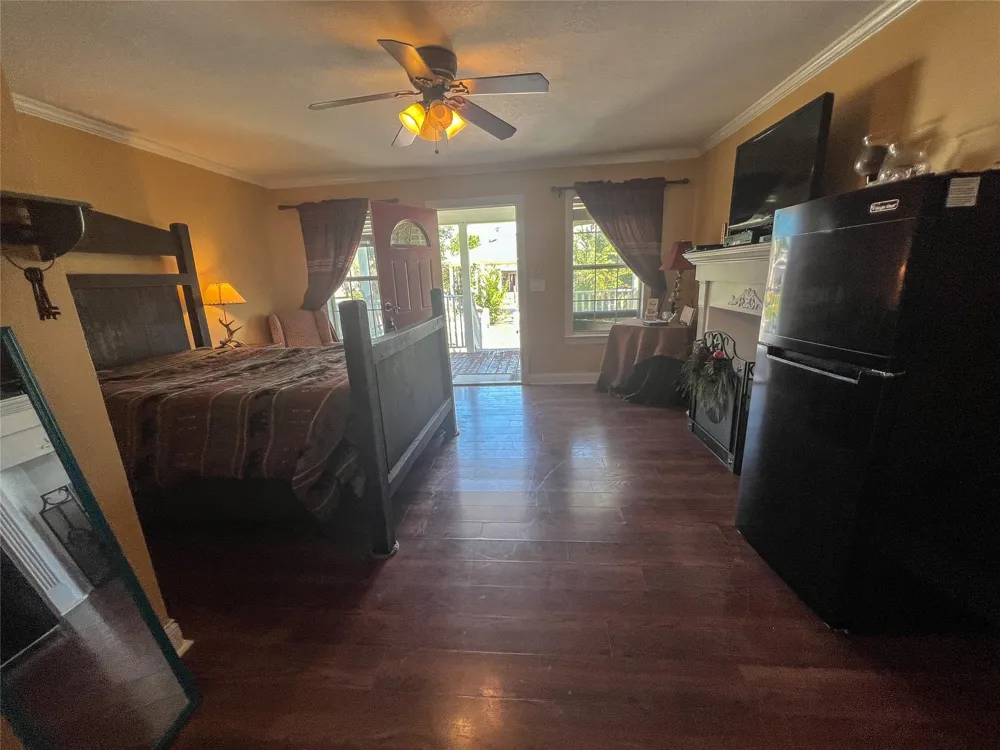 9500 Mayfield Avenue #C Shiro, TX 77876