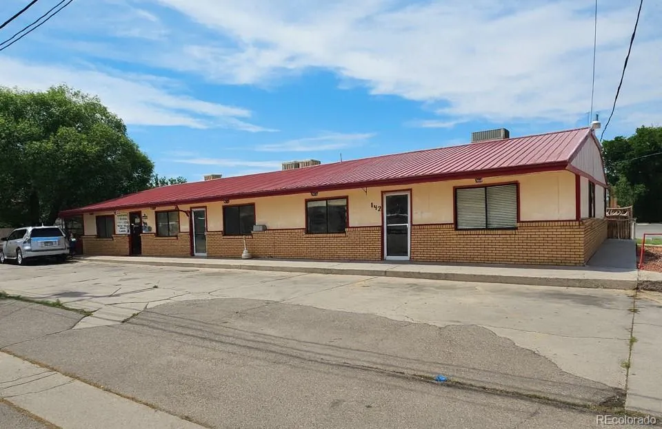 142-144 Eaton Avenue