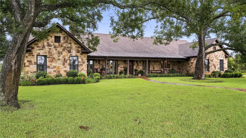 705 Antioch Road Paige, TX 78659