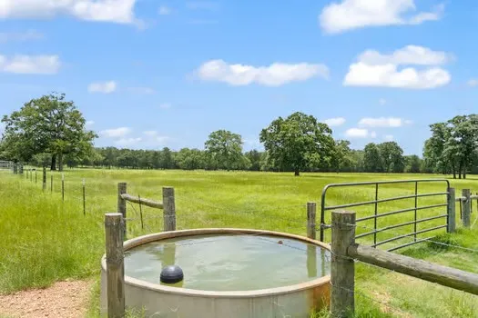 705 Antioch Road Paige, TX 78659