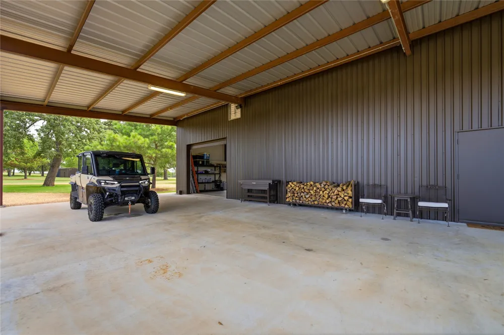 705 Antioch Road Paige, TX 78659