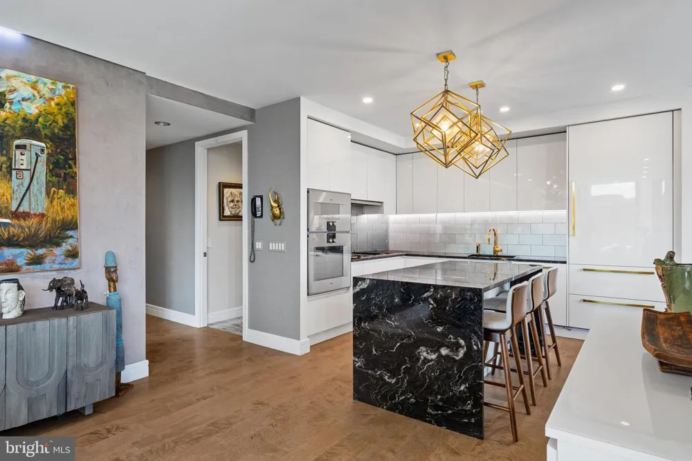 1414 S PENN SQUARE #22B Philadelphia, PA 19102