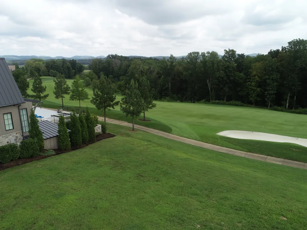 8020 Backwoods Pvt Dr College Grove, TN 37046