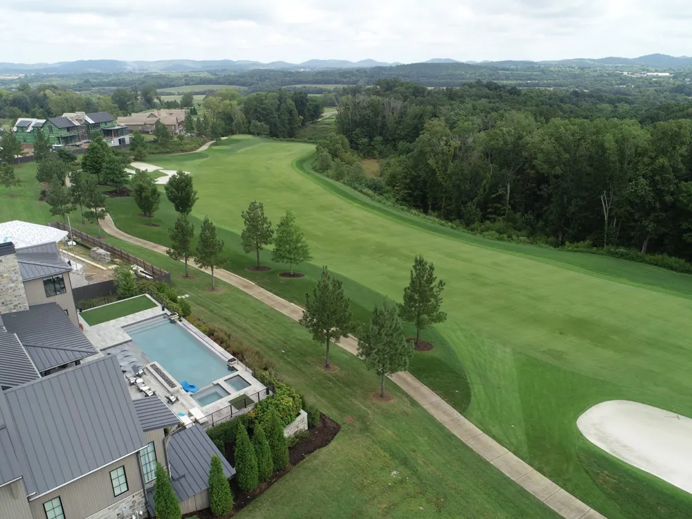 8020 Backwoods Pvt Dr College Grove, TN 37046