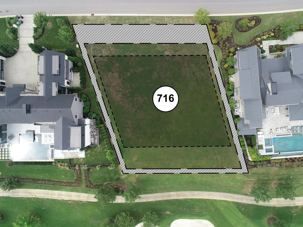 8020 Backwoods Pvt Dr College Grove, TN 37046