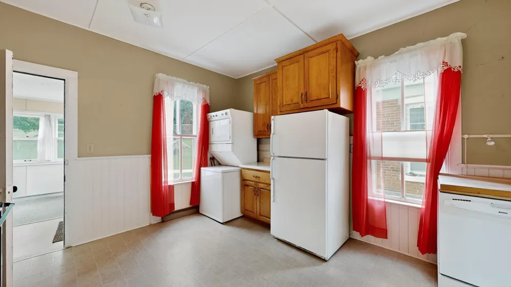 130,132,202 Winona Street SE Chatfield, MN 55923