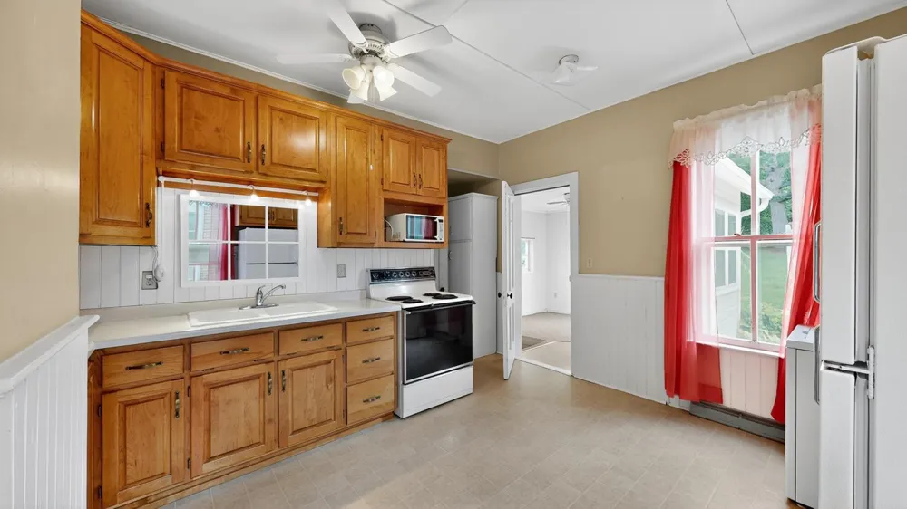 130,132,202 Winona Street SE Chatfield, MN 55923