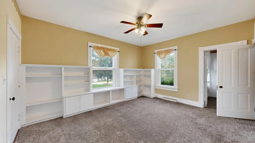 130,132,202 Winona Street SE Chatfield, MN 55923