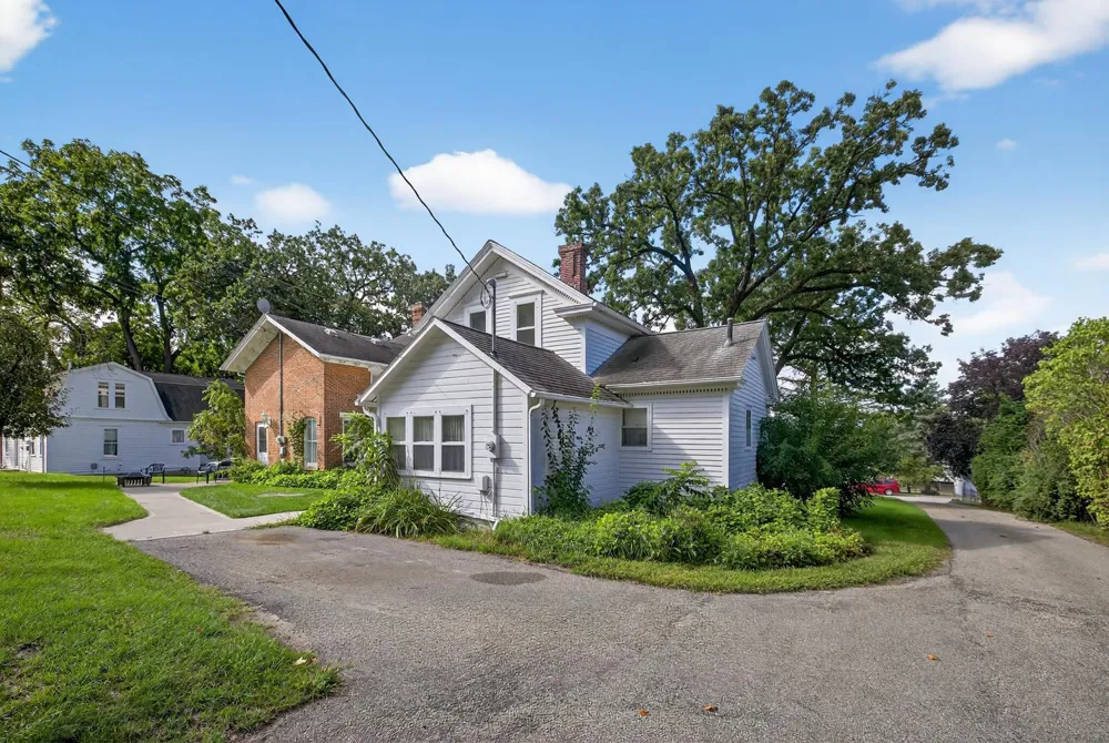130,132,202 Winona Street SE Chatfield, MN 55923