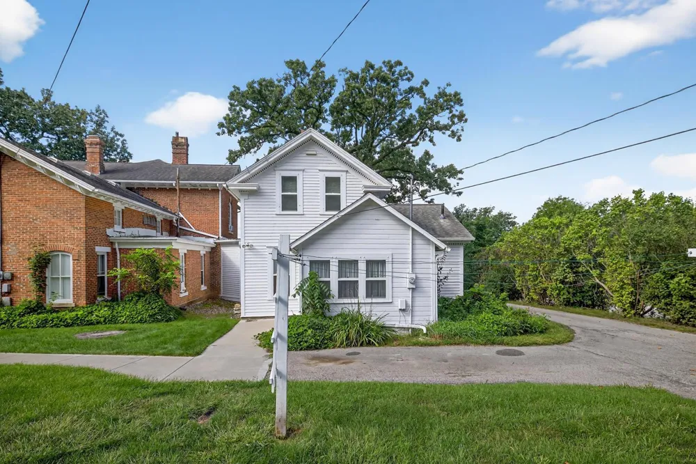 130,132,202 Winona Street SE Chatfield, MN 55923