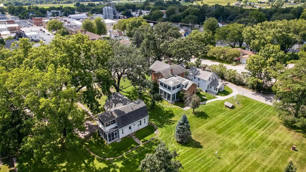 130,132,202 Winona Street SE Chatfield, MN 55923