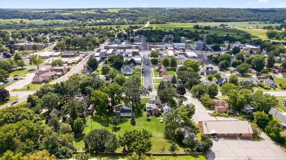 130,132,202 Winona Street SE Chatfield, MN 55923