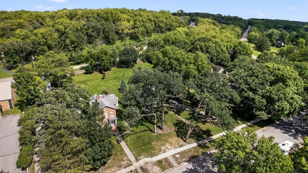130,132,202 Winona Street SE Chatfield, MN 55923