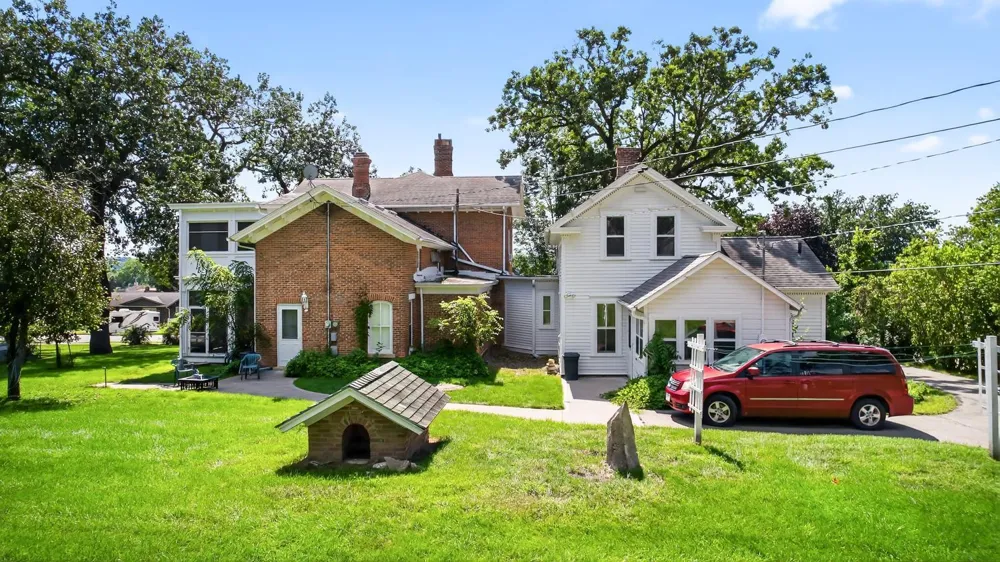 130,132,202 Winona Street SE Chatfield, MN 55923