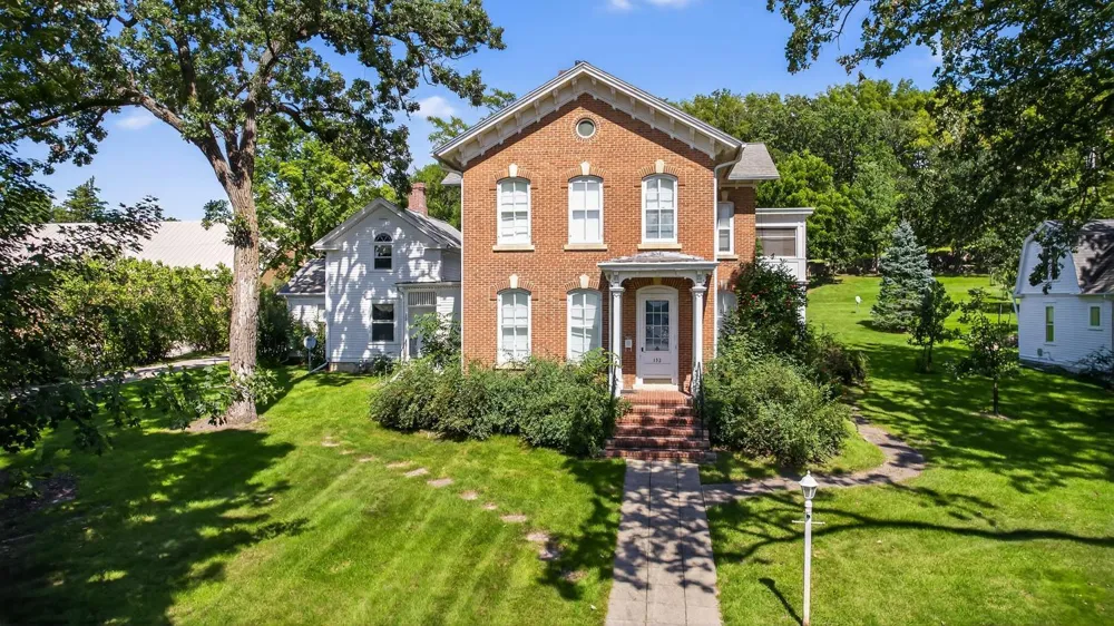 130,132,202 Winona Street SE Chatfield, MN 55923