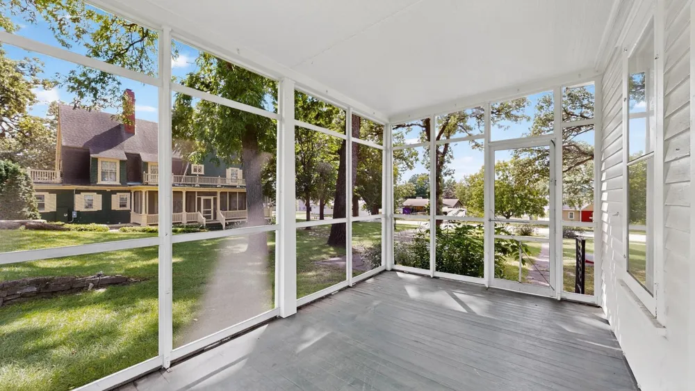 130,132,202 Winona Street SE Chatfield, MN 55923
