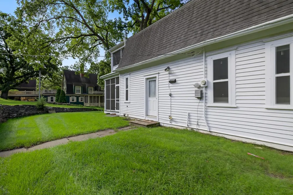 130,132,202 Winona Street SE Chatfield, MN 55923