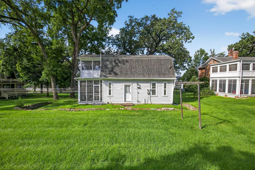 130,132,202 Winona Street SE Chatfield, MN 55923