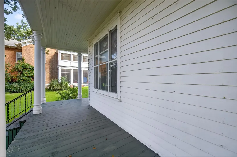 130,132,202 Winona Street SE Chatfield, MN 55923