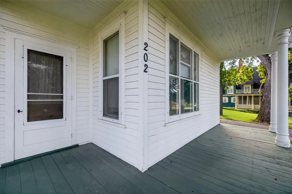 130,132,202 Winona Street SE Chatfield, MN 55923