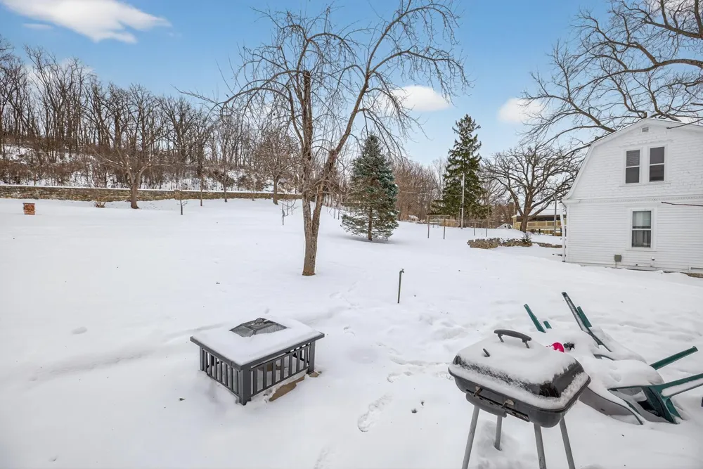 130,132,202 Winona Street SE Chatfield, MN 55923