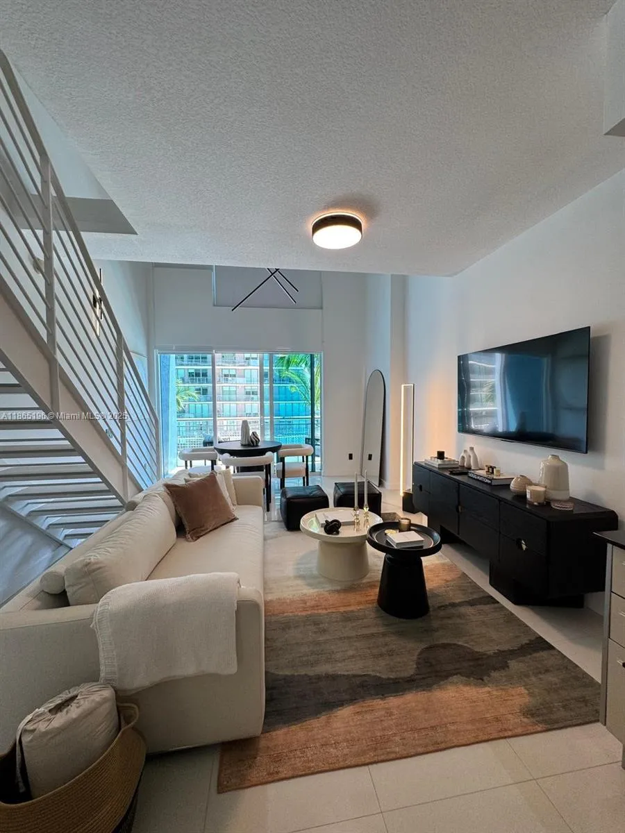 60 SW 13th St #1406 Miami, FL 33130