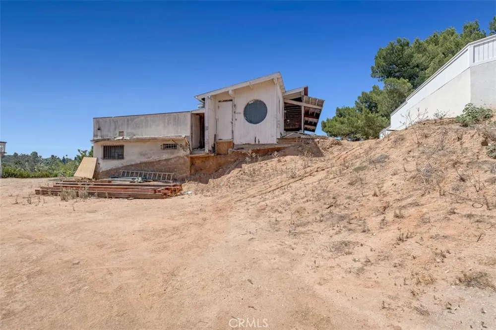 114 Bonnie Beach Place East Los Angeles, CA 90063