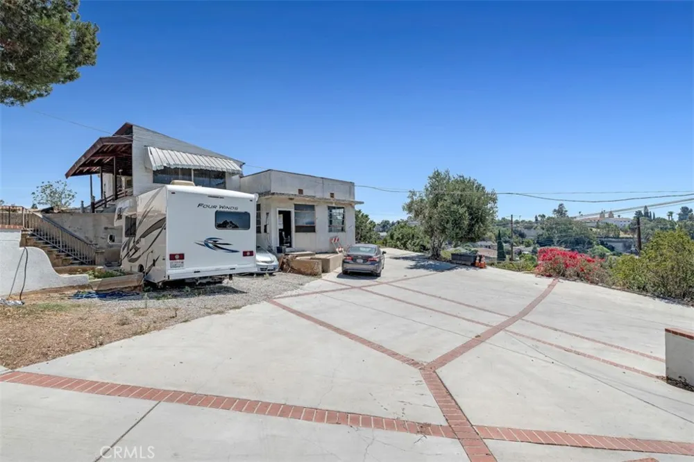114 Bonnie Beach Place East Los Angeles, CA 90063