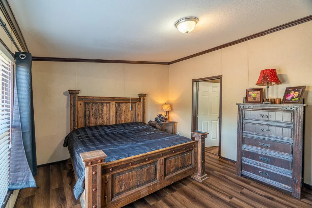 5819 County Road 1170 Kennard, TX 75925