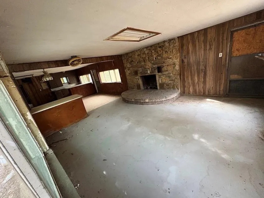 416 Live Oak Loop Whitney, TX 76692