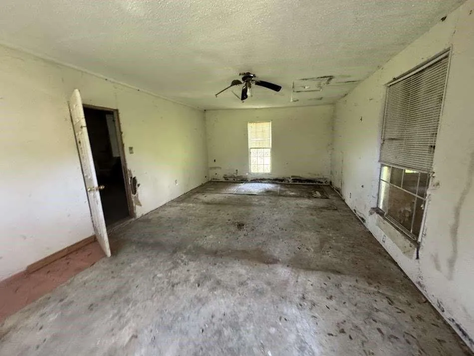 416 Live Oak Loop Whitney, TX 76692