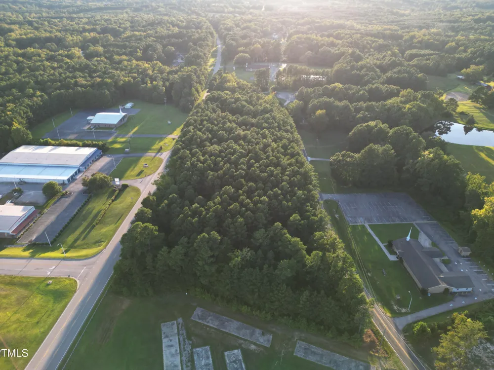 01 158 Business Hwy Henderson, NC 27536