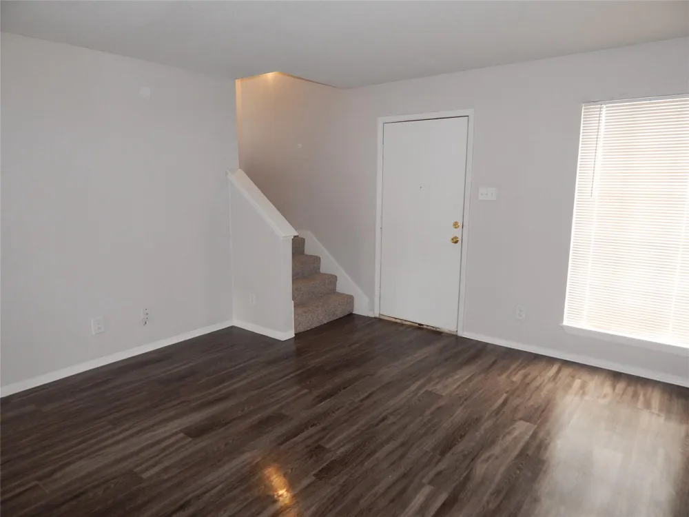 204 Northpointe Avenue #204 La Grange, TX 78945