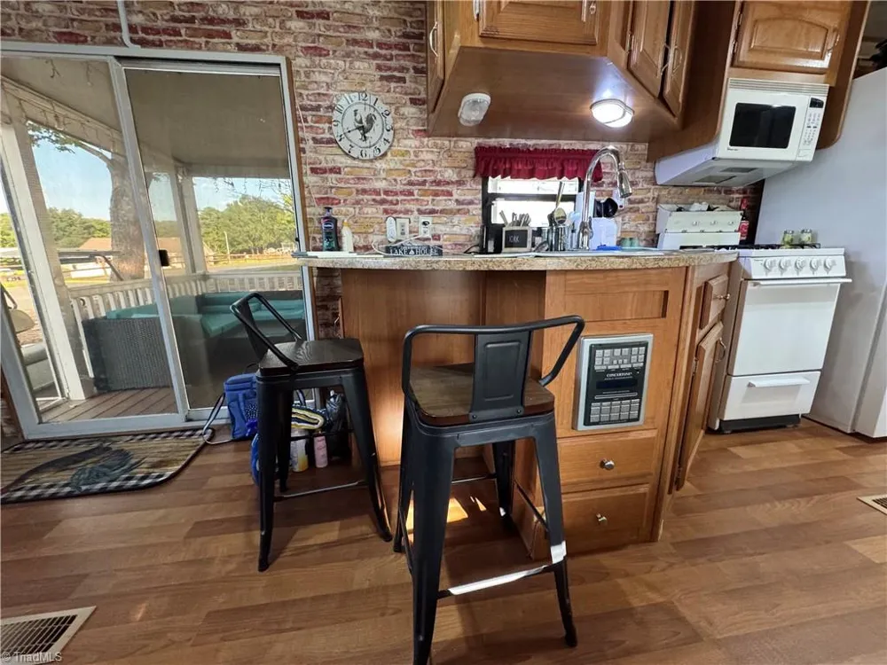 111 Club house Drive New London, NC 28127