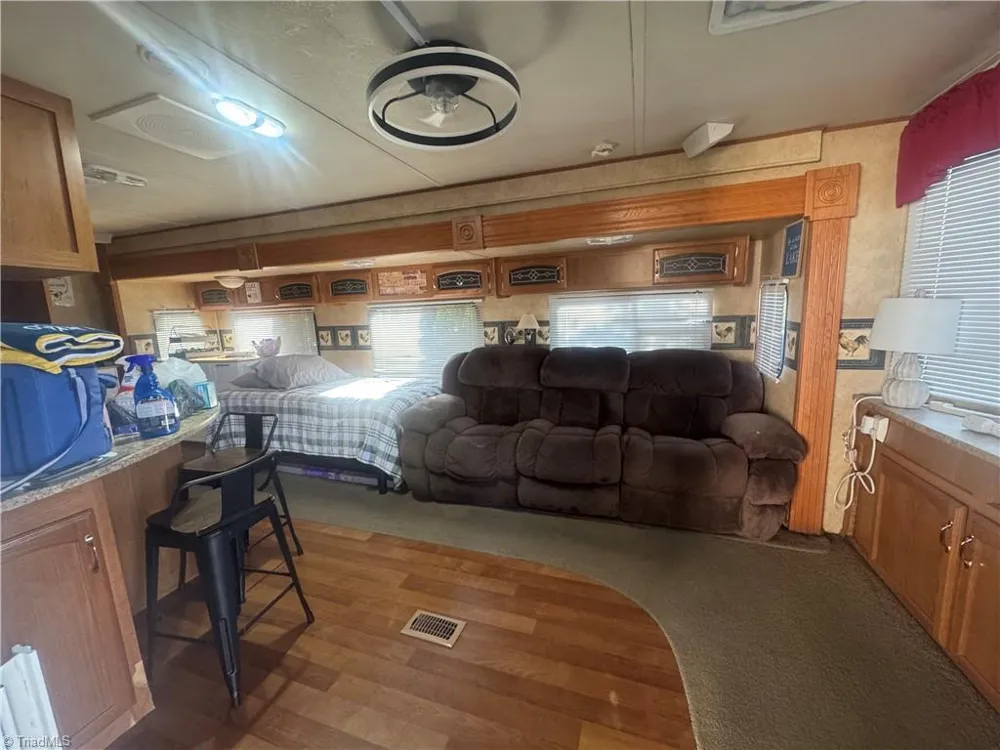 111 Club house Drive New London, NC 28127