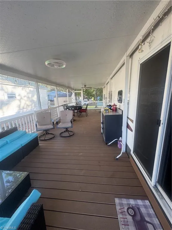 111 Club house Drive New London, NC 28127