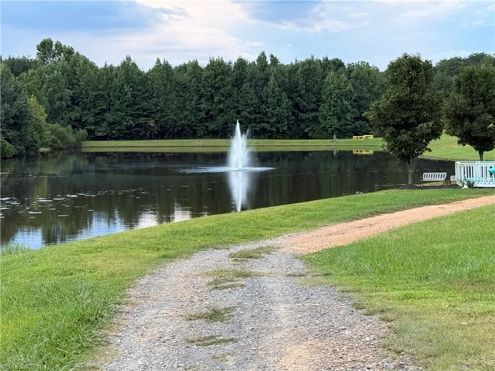 111 Club house Drive New London, NC 28127