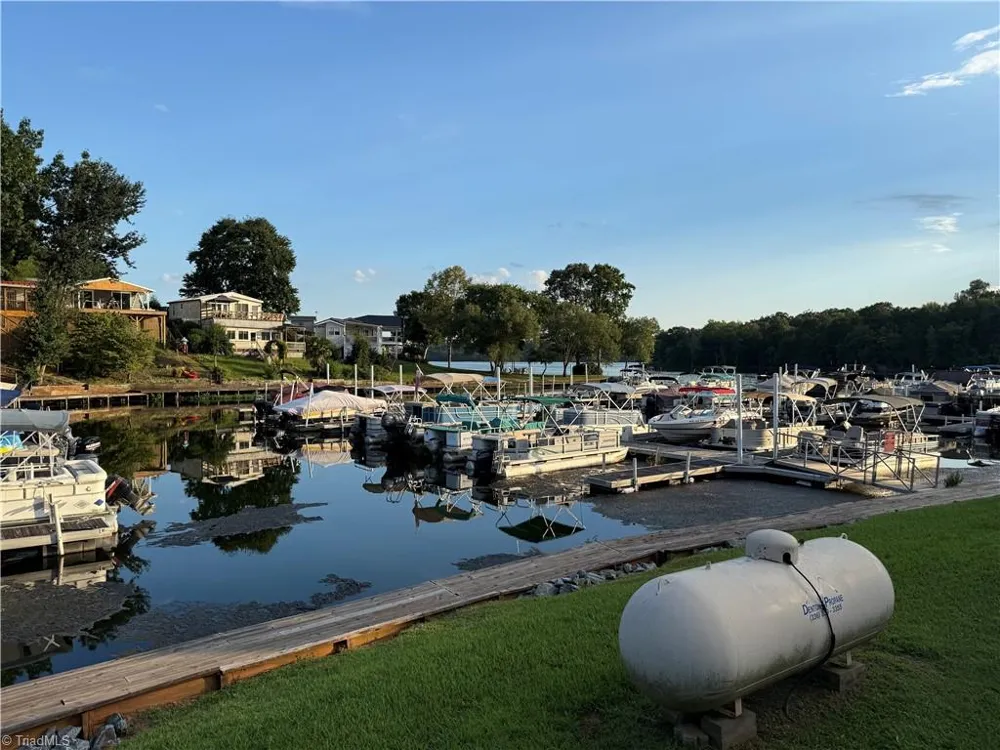 111 Club house Drive New London, NC 28127