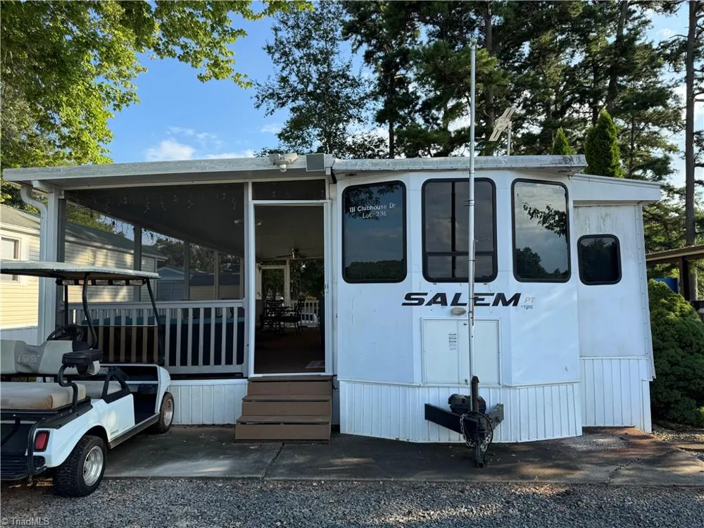 111 Club house Drive New London, NC 28127