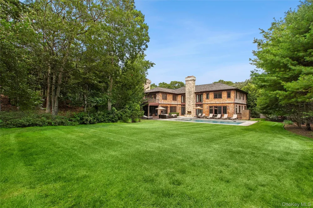 20 Devonshire Lane Amagansett, NY 11930