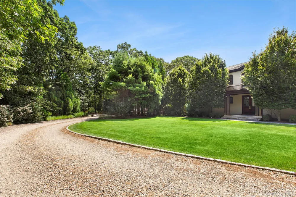 20 Devonshire Lane Amagansett, NY 11930
