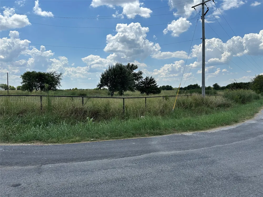Rutledge Road Whitewright, TX 75491